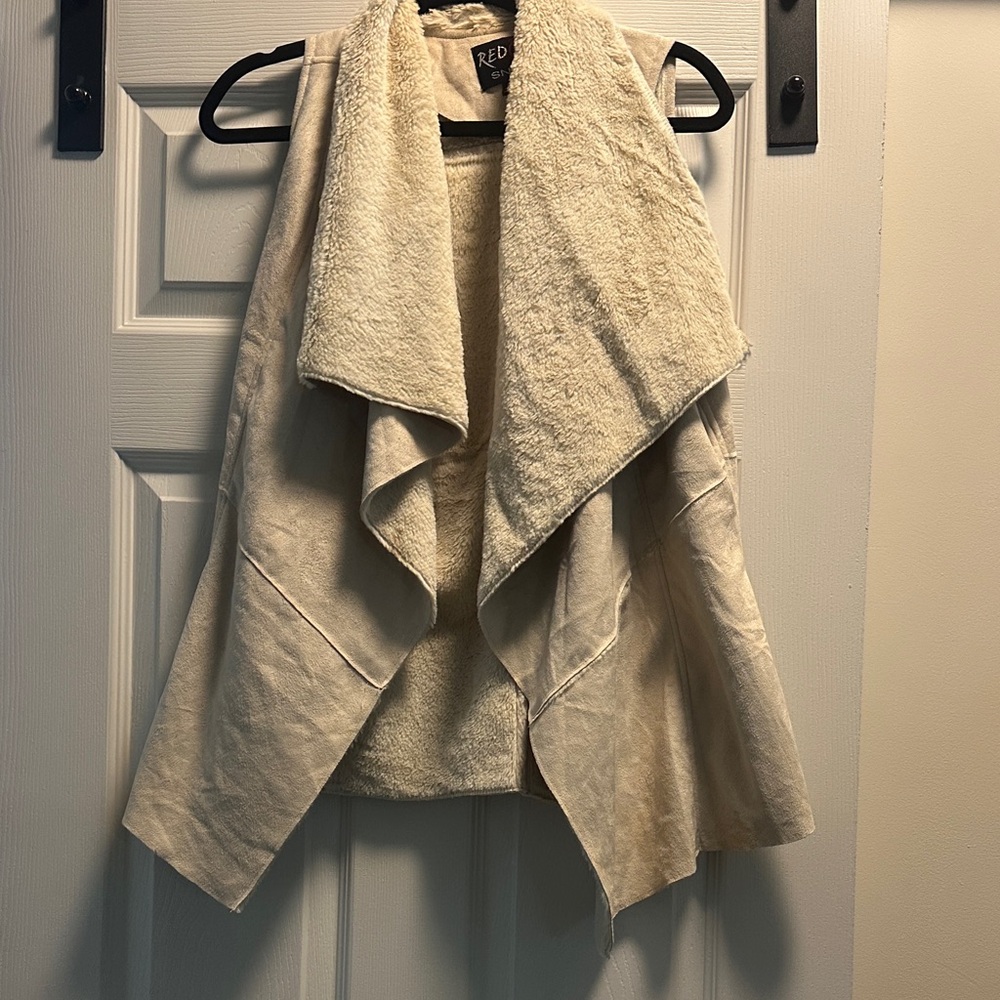 The softest fall vest Women's Beige Vest